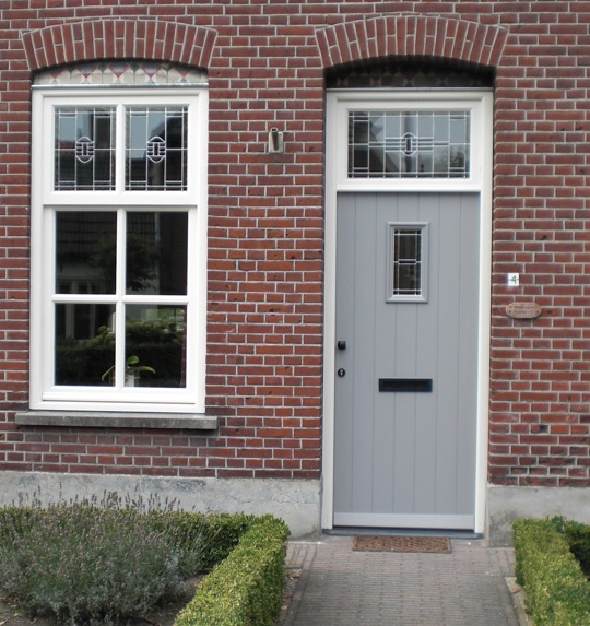 20250314100355-voordeurensite